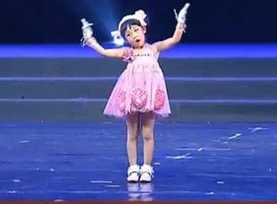 我有一双小小手演出服装 少儿舞台表演服饰 儿童表演出粉红色纱裙