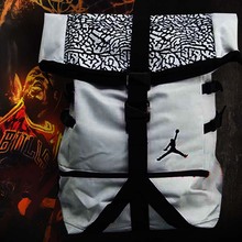 虎扑乔11大容量旅行包AJ6篮球包飞人豹纹学生书包男詹姆斯双肩包5