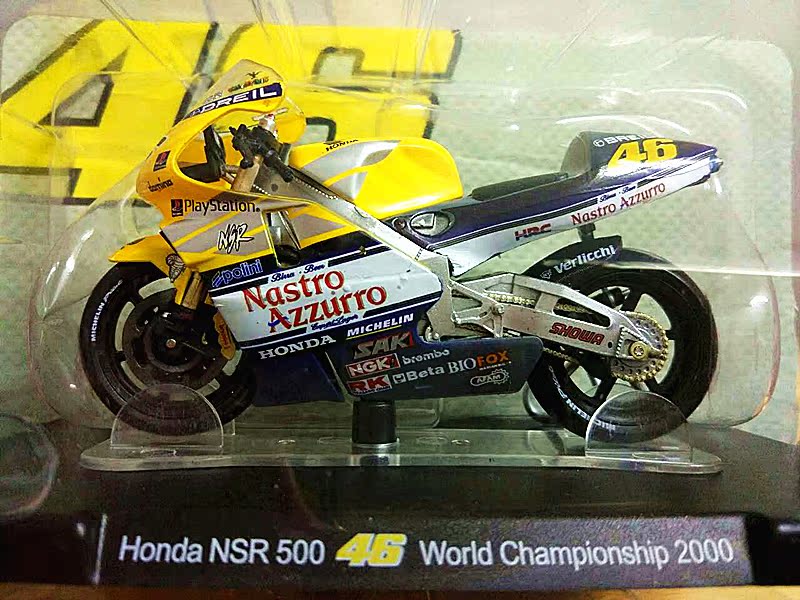 1:18 本田 nsr500 46号罗西 rossi 2000合金摩托车模型带底座支架_双