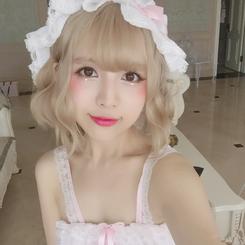 lolita洛丽塔金色假发空气刘海短发玉米烫水波纹小卷波浪蛋卷发