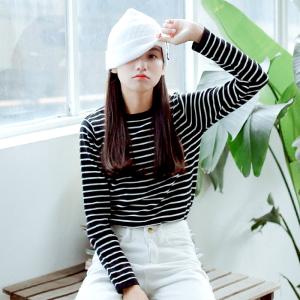 修身显瘦针织打底衫