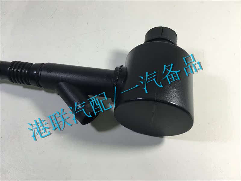 大众老款帕萨特b5 1.8废气管 曲轴通风管空气管 烟斗06b 103 211a