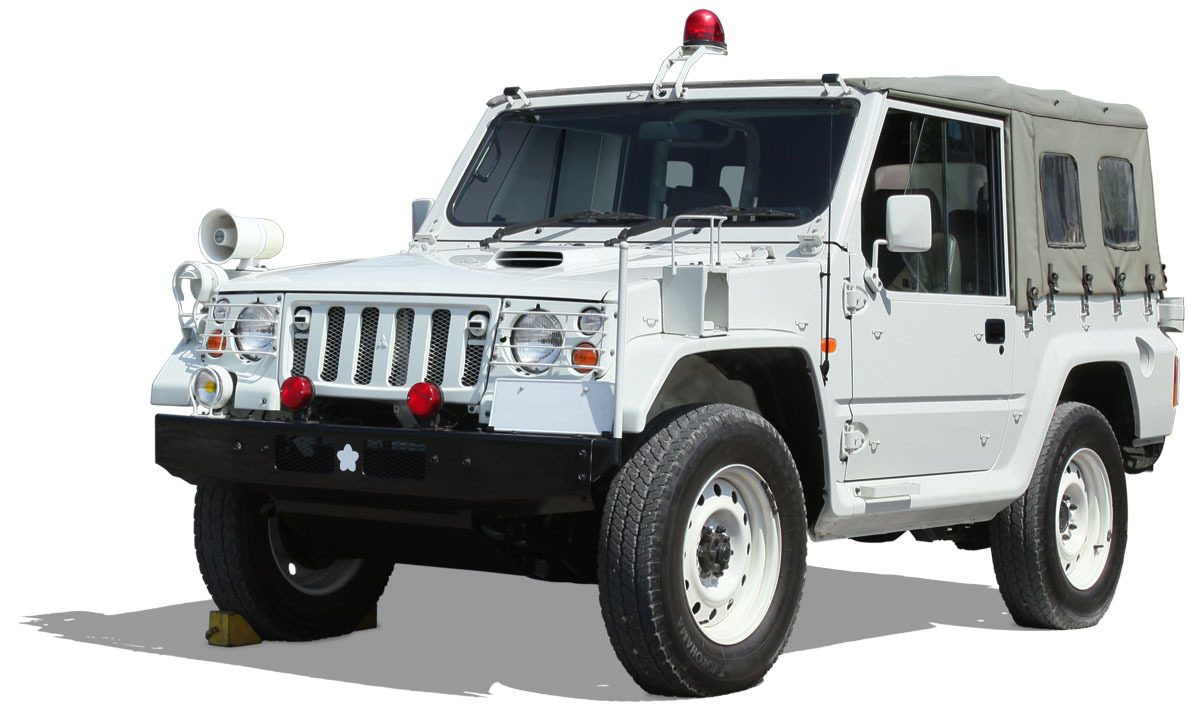小号手 tr05518 1/35 日本 73式 警用越野车