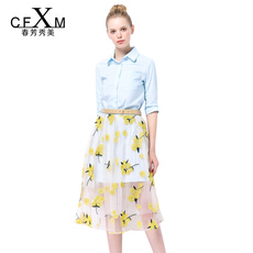 网纱刺绣拼接两件套中长连衣裙