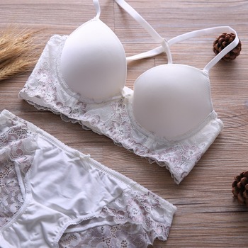 淘宝网推荐: 欧美光面无痕聚拢性感<em>美背女士</em>内