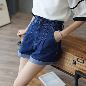 卷边小花苞款牛仔短裤