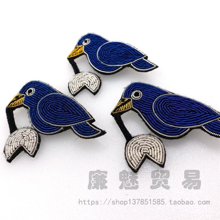 现货法国设计进口印度丝手工刺绣乌鸦叼肉个性胸针服饰徽章饰品