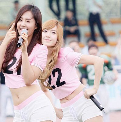 [折满百包邮] 少女时代oh打歌服啦啦队制服舞蹈服表演服学生拉拉体操