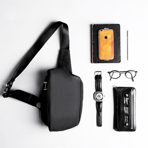 个性潮男休闲胸包