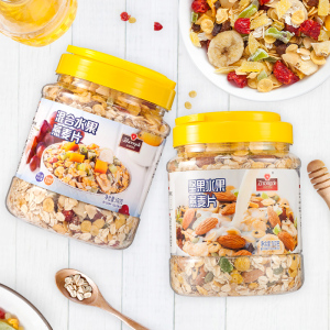 早餐水果坚果燕麦片