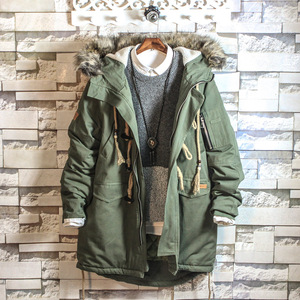 青年大毛领连帽大衣