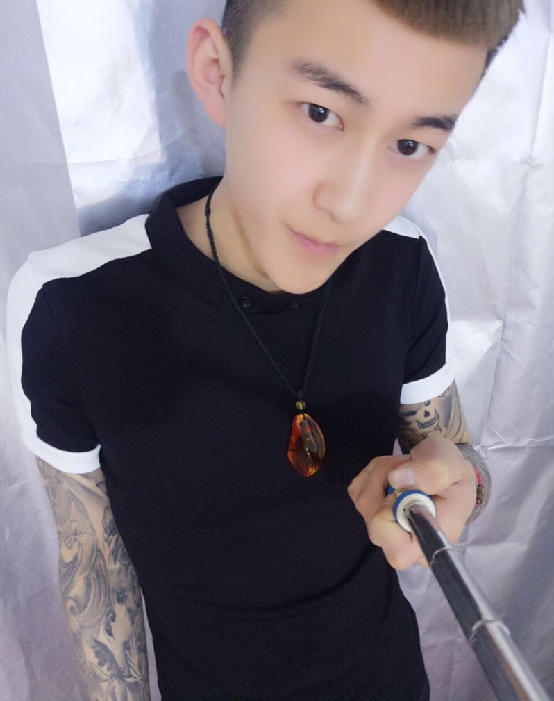 潮流时尚快手红人李天铭同款短袖t恤社会男女精神小伙修身情侣装