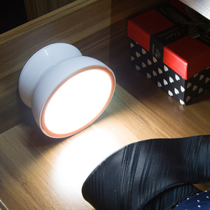 led红外线自动感应小夜灯