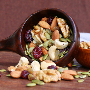 混合坚果罐装300g