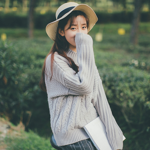 高领宽松粗棒针织毛衣