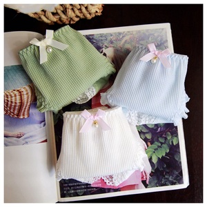 4条纯棉格子木耳边内裤