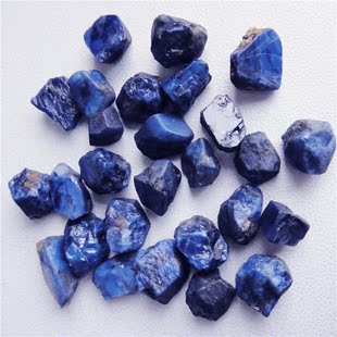 天然蓝宝石裸石原石毛料2-4克拉以上可加工收藏 做标本等