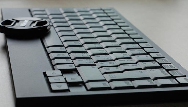 淘宝网BlackFox黑狐超薄无线蓝牙键盘(ipad,ip