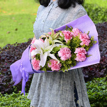 38女人节康乃馨香水百合花束杭州北京苏州厦门南京无锡全国配送