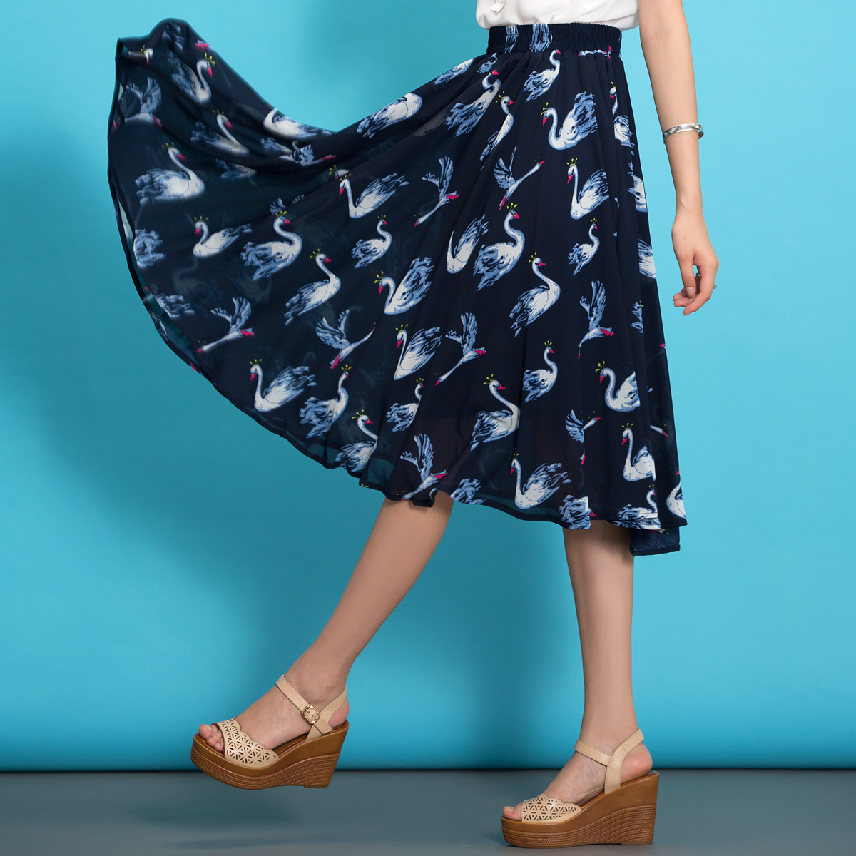 淘宝网2015夏季新款女装半身裙天鹅印花雪纺