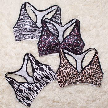 外贸最新款无钢圈瑜伽<em>文胸</em> 聚拢减震<em>胸罩</em>吸汗