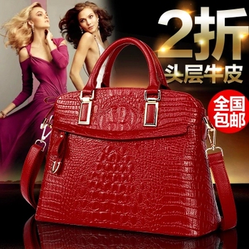 意尔康<em>旗舰店</em>真皮女<em>包包</em>2015新冬款欧美鳄鱼