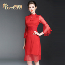 朵拉芭娜2017春季新款喇叭袖七分袖蕾丝拼接立领红色真丝连衣裙女图片