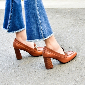复古深口高跟粗跟女鞋