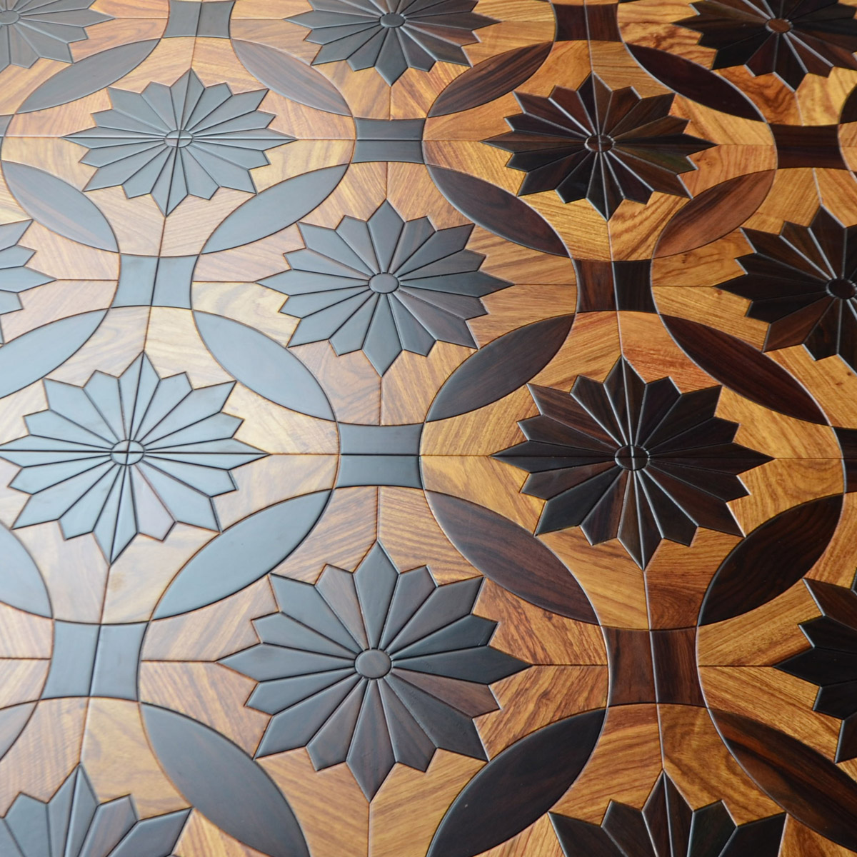 贝拉维拉欧式风格实木多层拼花地板 亚花梨 黑酸枝长颈鹿系列