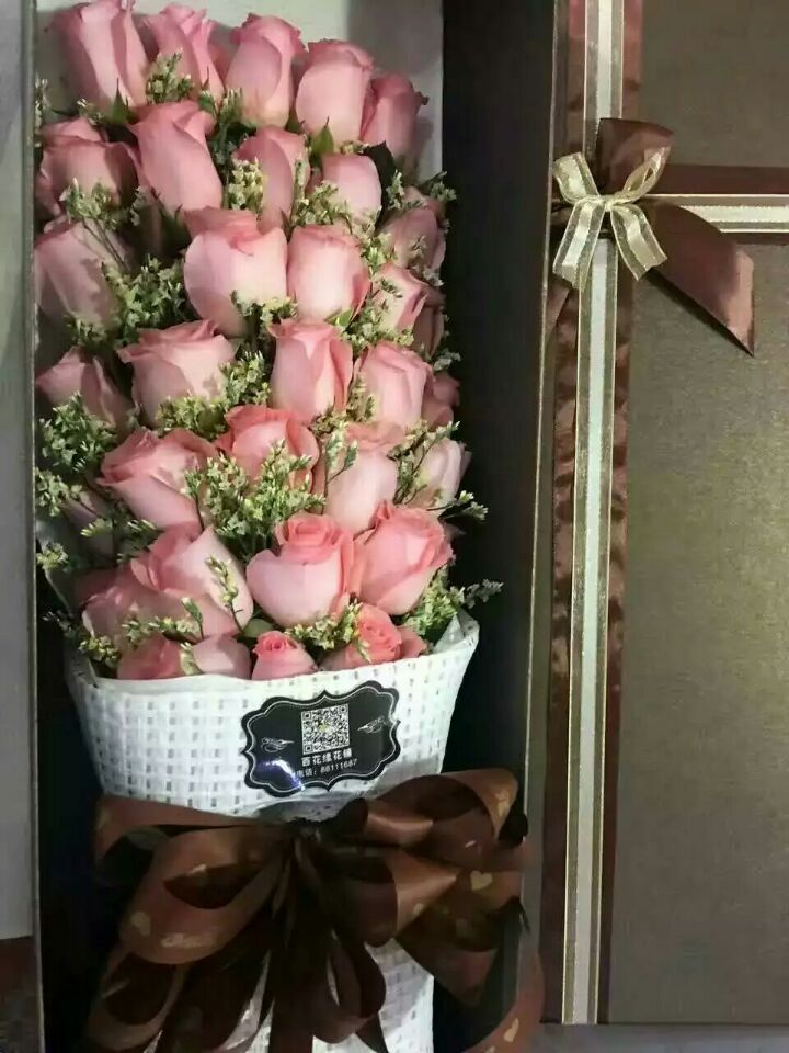 33朵戴安娜粉玫瑰礼盒生日送花节日鲜花预定同城鲜花配送花店买花
