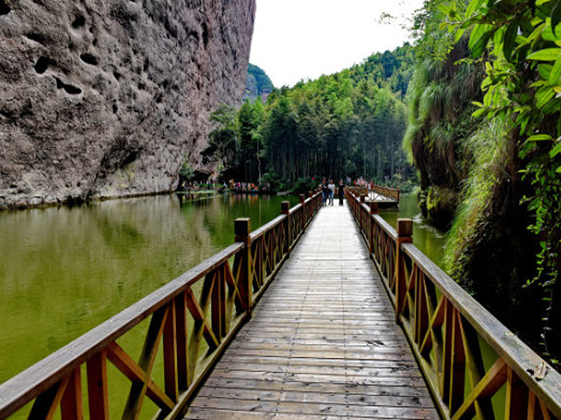 泰宁旅游厦门出发-泰宁大金湖跟团游 九龙潭 玉华洞 厦门周边旅游