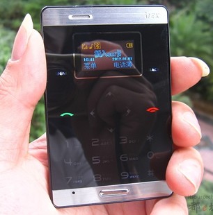 M3新款迷你超薄触控超小学生儿童卡片手机ulcool/优乐酷 V12