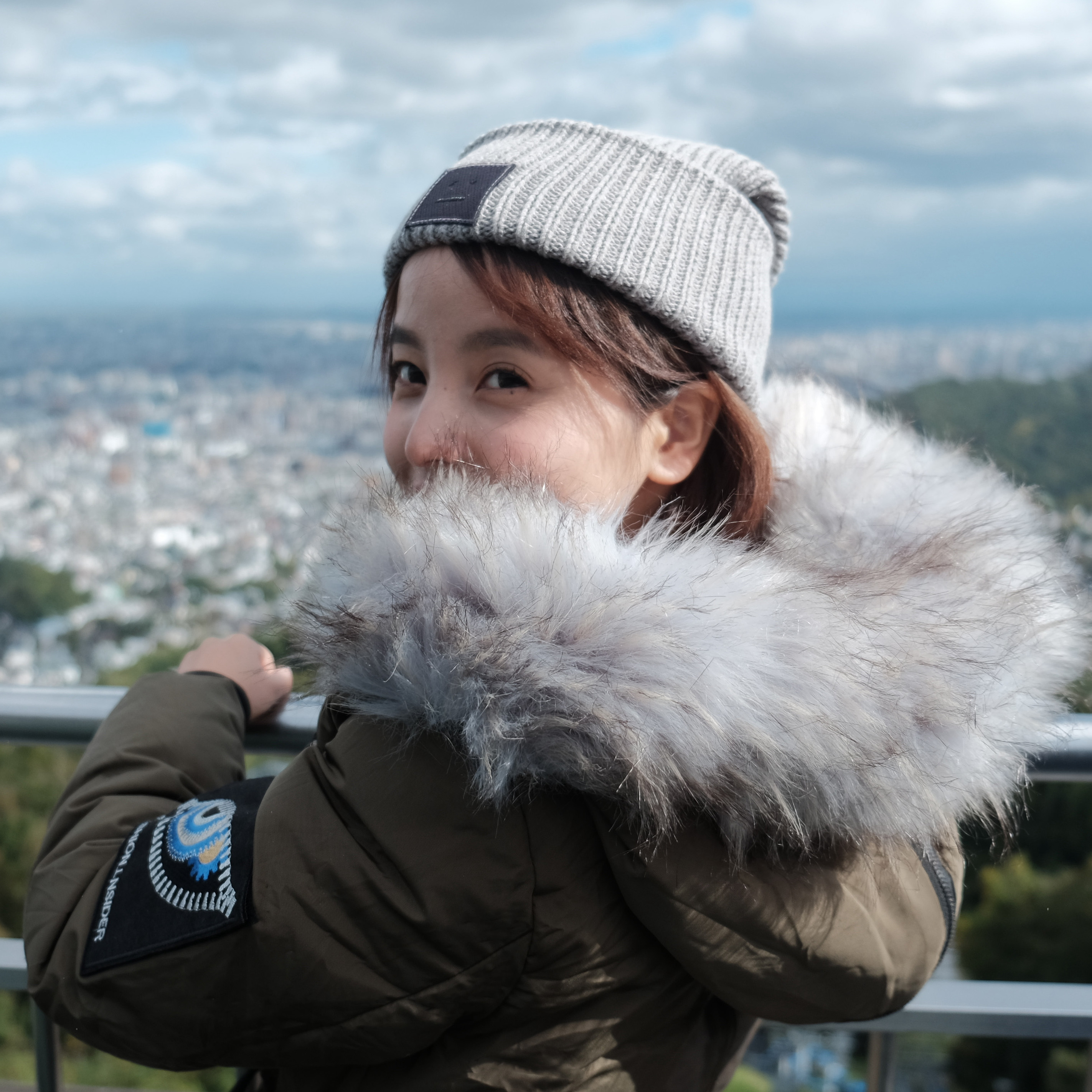 正品[戴帽子 女生 头像]qq头像戴帽子的女生评