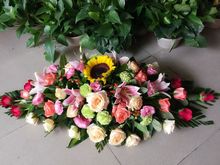 东莞花店预定会议台花鲜花速递中堂南城厚街虎门东莞长安同城送花