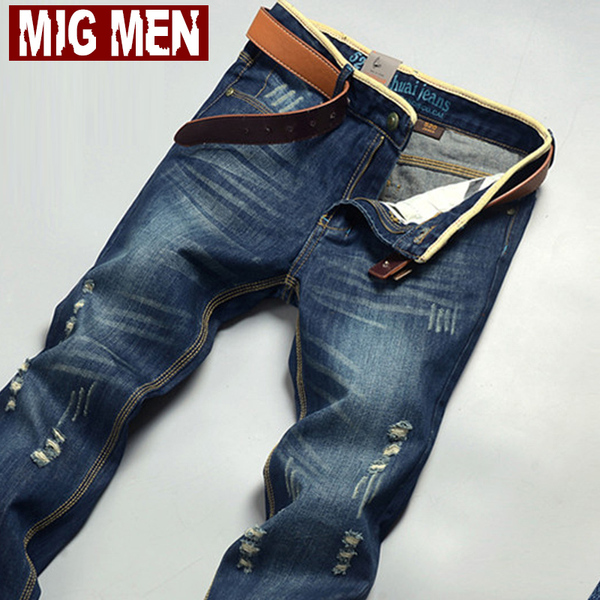 如何搭配秋冬款韩版男士牛仔裤男破洞复古宽松