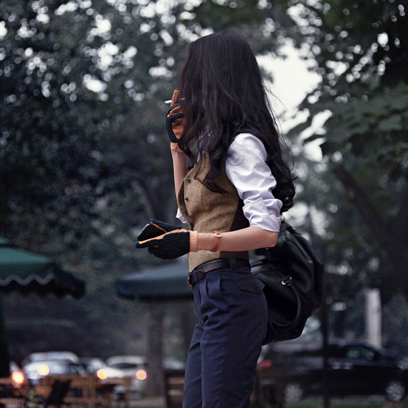 <em>呢子短款</em>薄<em>马夹</em>外套修身<em>背心马甲</em>复古无袖秋冬