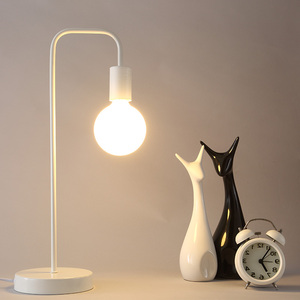 北欧简约艺术台灯