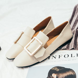 方扣浅口平底单鞋