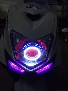 【摩托车透镜大灯总成图片】_摩托车透镜大灯