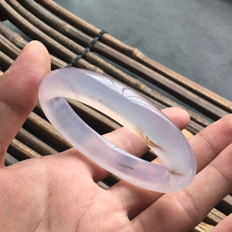 巴西天然紫罗兰玛瑙玉髓手镯时尚强荧光水润女款手镯子饰品55.5mm