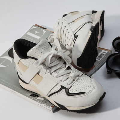 瘦身内增高运动鞋