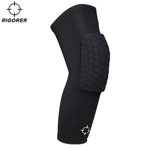 准者蜂窝防撞护膝装备