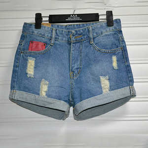 直筒<em>牛仔短裤女</em>夏<em>2015新</em> 显瘦卷边热裤 修身性