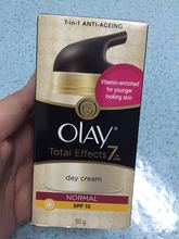 香港代购olay玉兰油多效修护霜面霜SPF15防晒/7合1/七7重功效50g