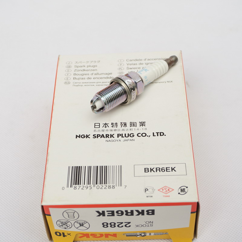 ngk双侧极火花塞bkr6ek 科帕奇2.4 老景程老君威2.0日本产