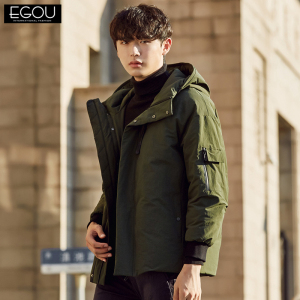 青年学生羽绒服