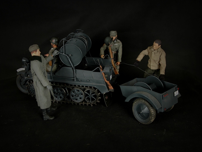 半履带摩托车sd.kfz.2(1:6金属模型) 现货