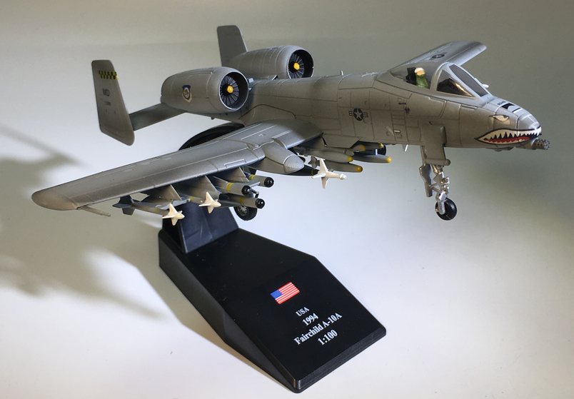 amer 合金仿真坦克杀手a10 美国a-10雷电战斗机攻击机模型 1/100