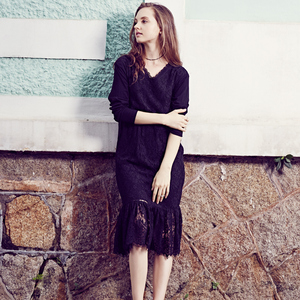 秋冬蕾丝打底连衣裙