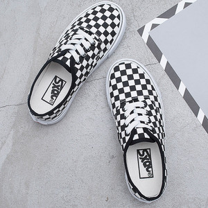 平底黑白色格子布鞋